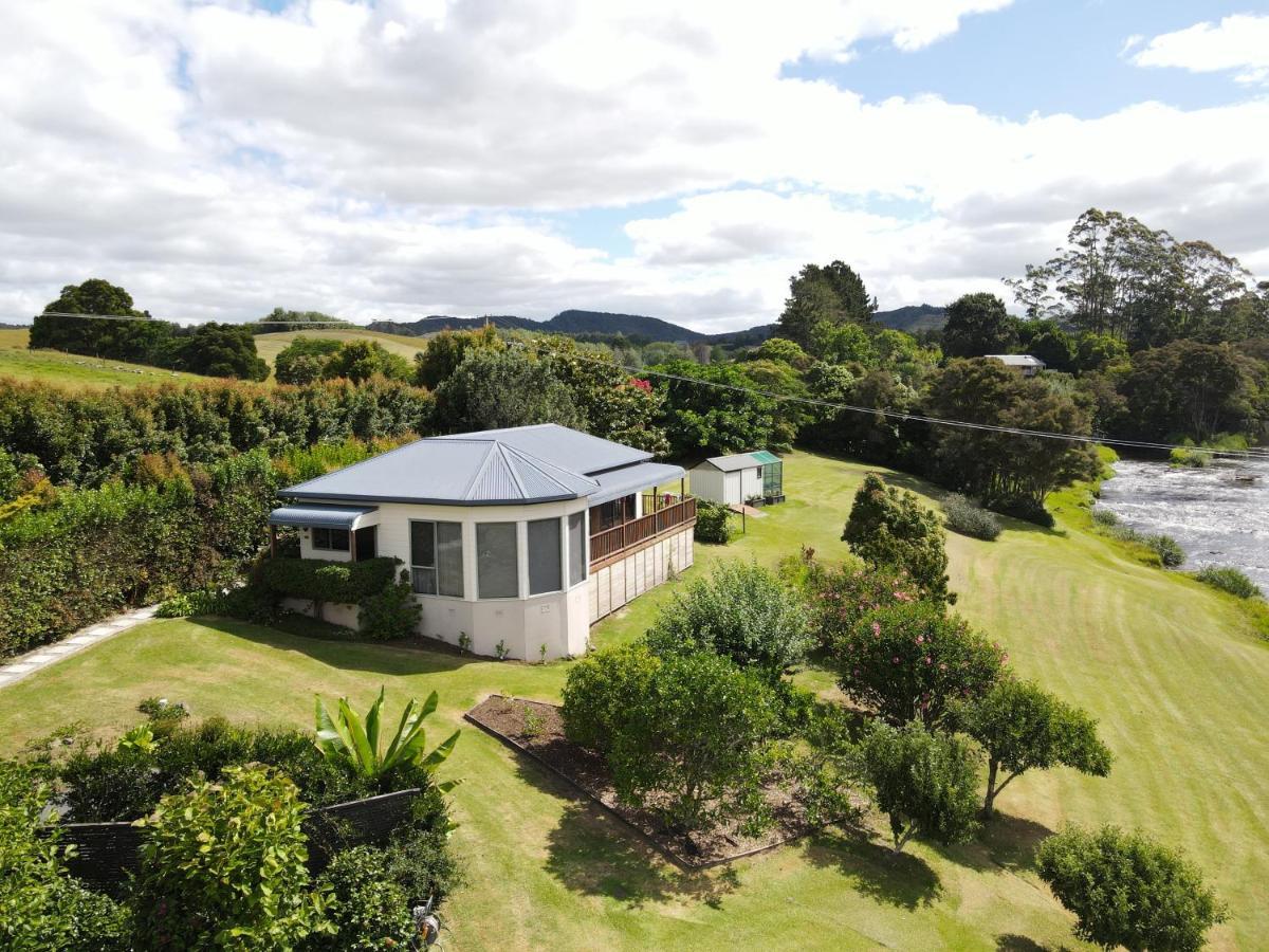 Te Awa Lodge Пейхія Екстер'єр фото