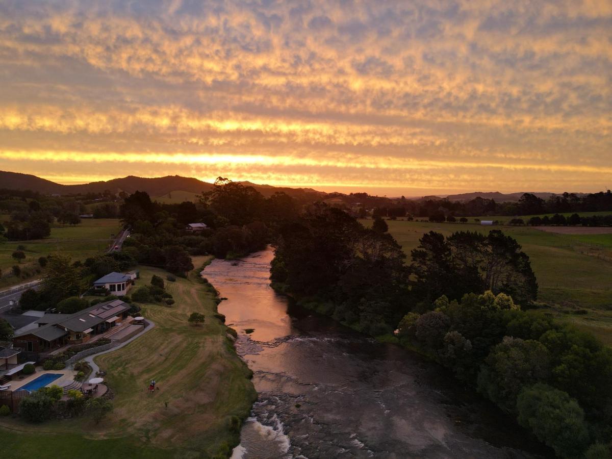 Te Awa Lodge Пейхія Екстер'єр фото