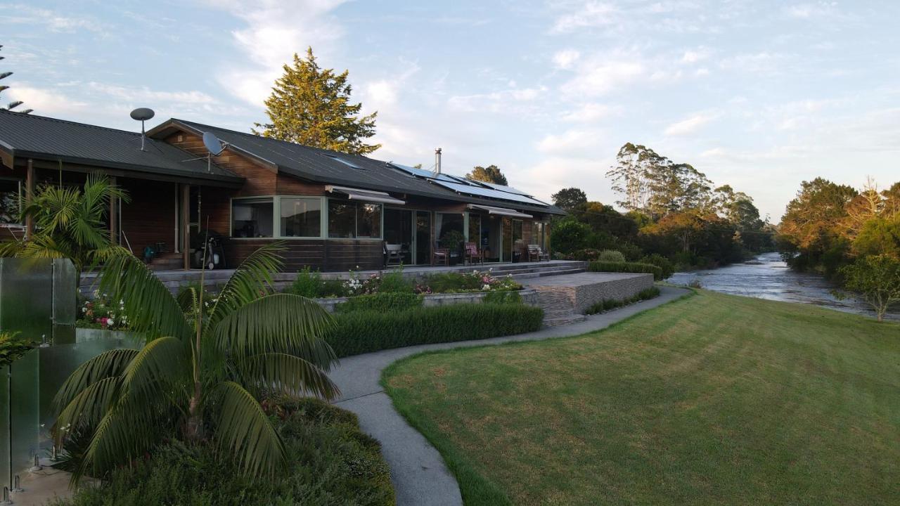 Te Awa Lodge Пейхія Екстер'єр фото