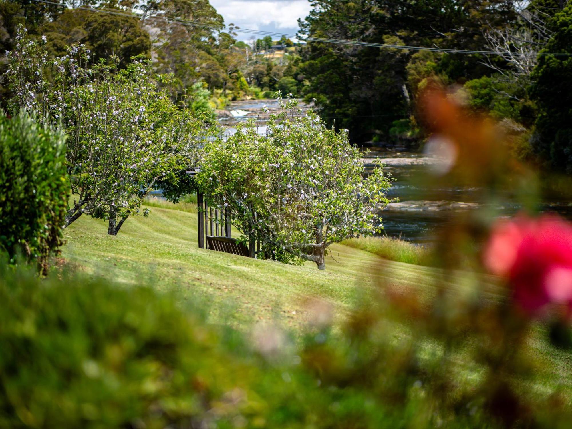Te Awa Lodge Пейхія Екстер'єр фото
