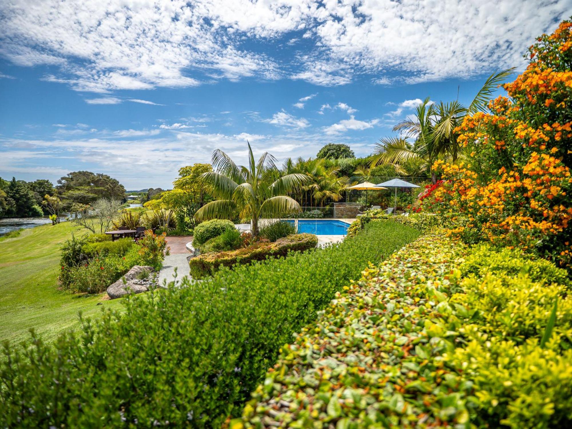 Te Awa Lodge Пейхія Екстер'єр фото