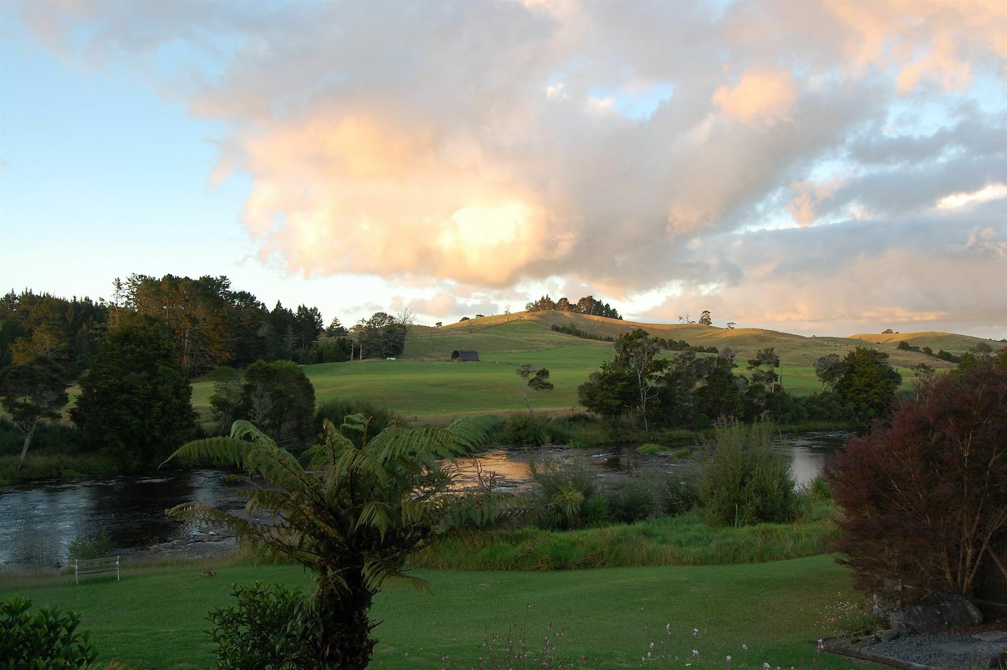 Te Awa Lodge Пейхія Екстер'єр фото