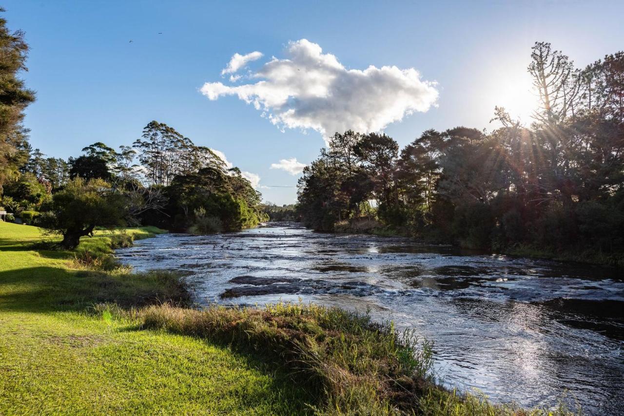 Te Awa Lodge Пейхія Екстер'єр фото
